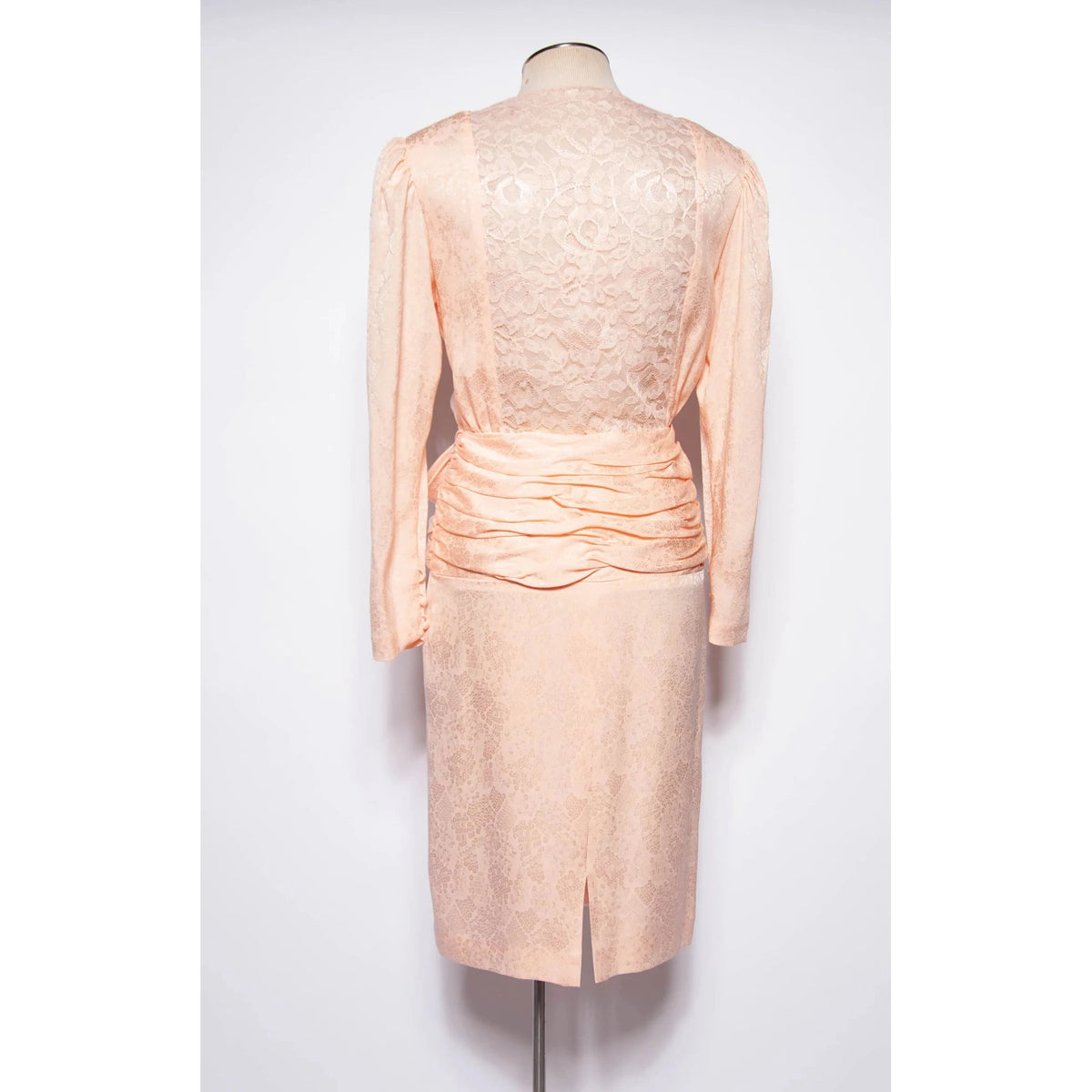 OLEG CASSINI Vintage 1980s Pink Silk and Lace Cocktail Dress | S/M - theREMODA