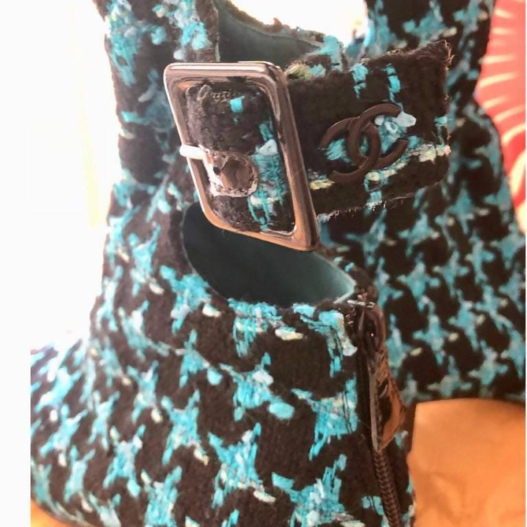 Pre-Owned CHANEL Boots Turquoise Tweed Black Patent Leather Buckle Runway 2007 - theREMODA