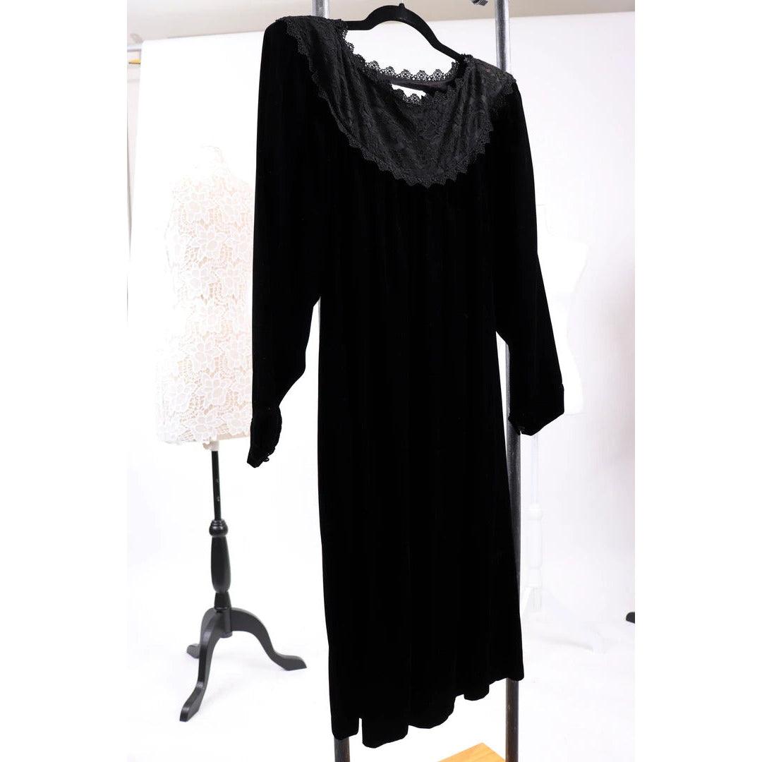 Pre-Owned JESSICA MCCLINTOCK 1980's Black Velvet Dress |  Size 12 - L/XL - theREMODA