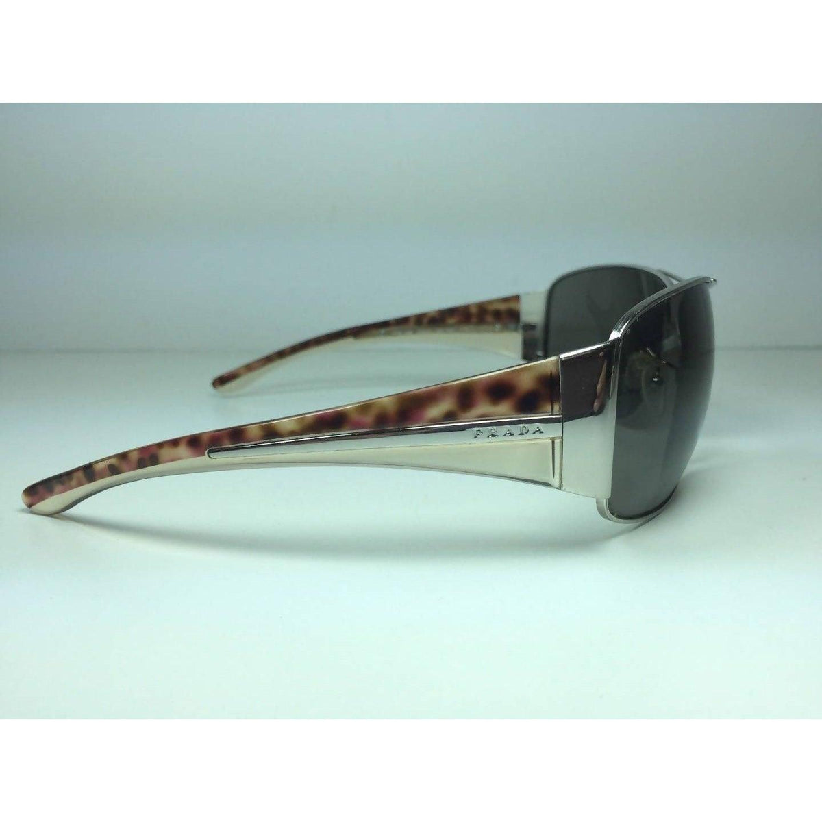 Pre-owned PRADA Aviator Sunglasses | OS - theREMODA