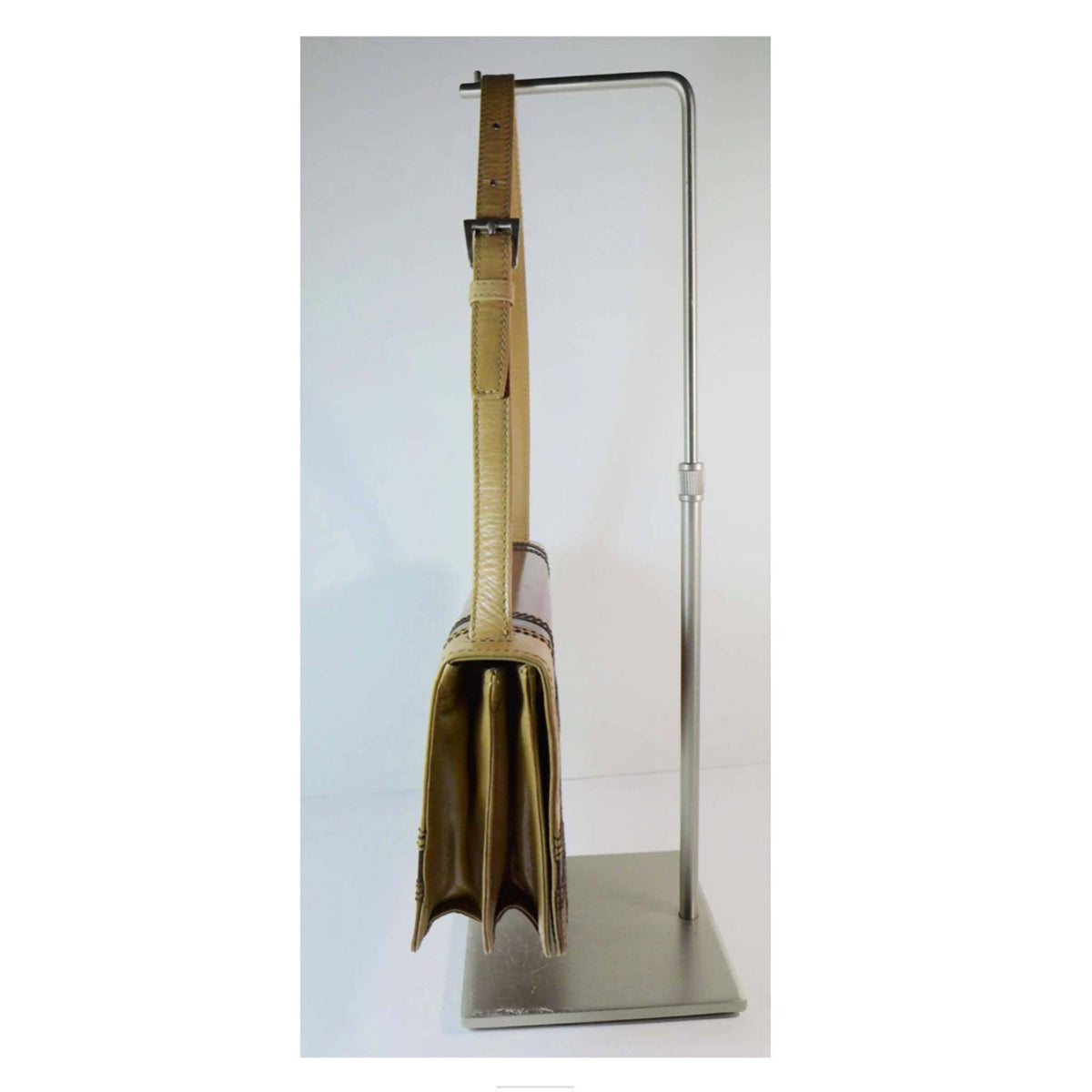 Pre-owned PRADA Brown Leather Stripe Shoulder Bag - theREMODA