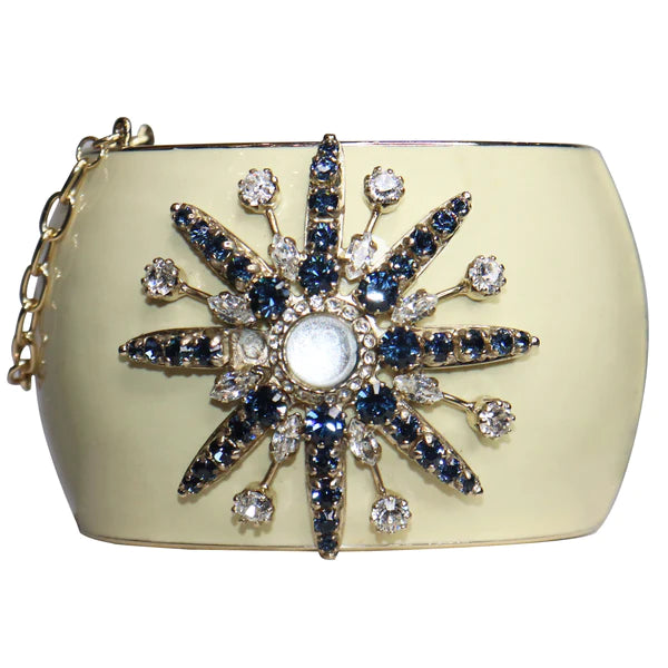 Pre-Owned Chanel Cream Bracelet with Rhinestone Jeweled 'CC' Logo and Star - theREMODA
