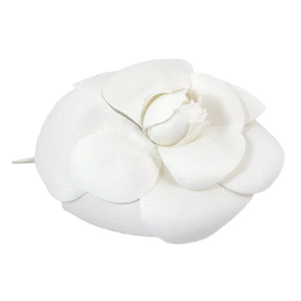 Pre-Owned CHANEL White Camellia Brooch - theREMODA