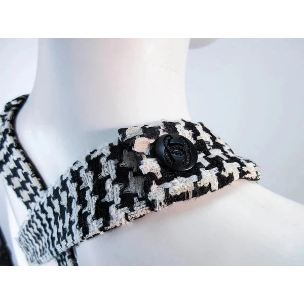 Pre- owned CHANEL Black and White Tweed Criss Cross Back Dress | Size 36 - theREMODA