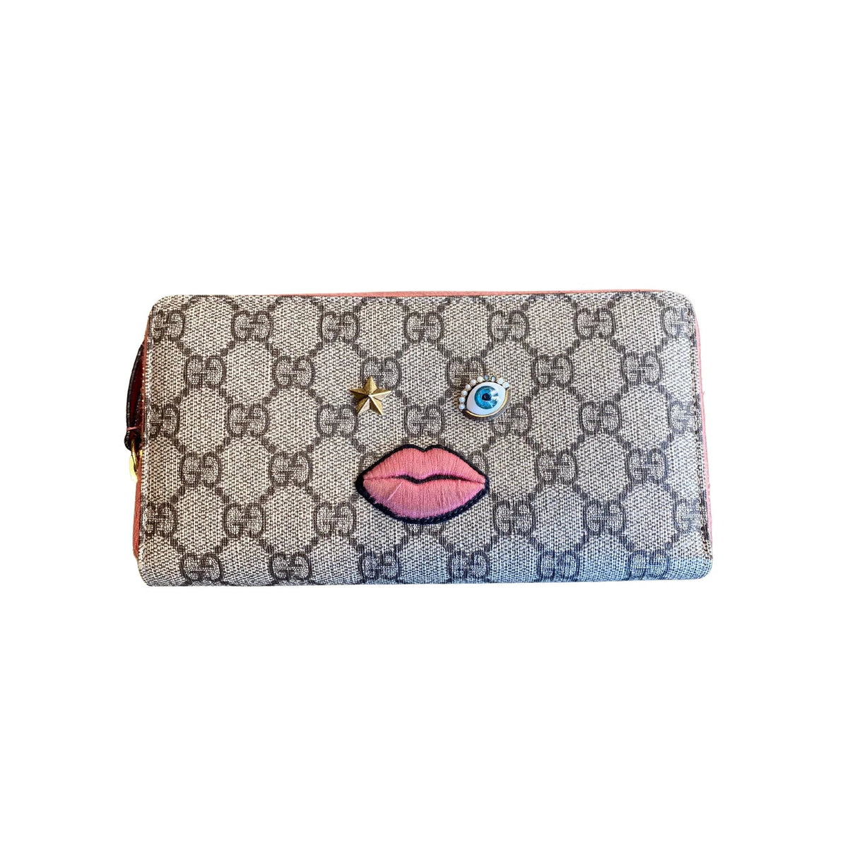 Pre-Owned GUCCI GG Supreme Canvas Lips Wallet - theREMODA