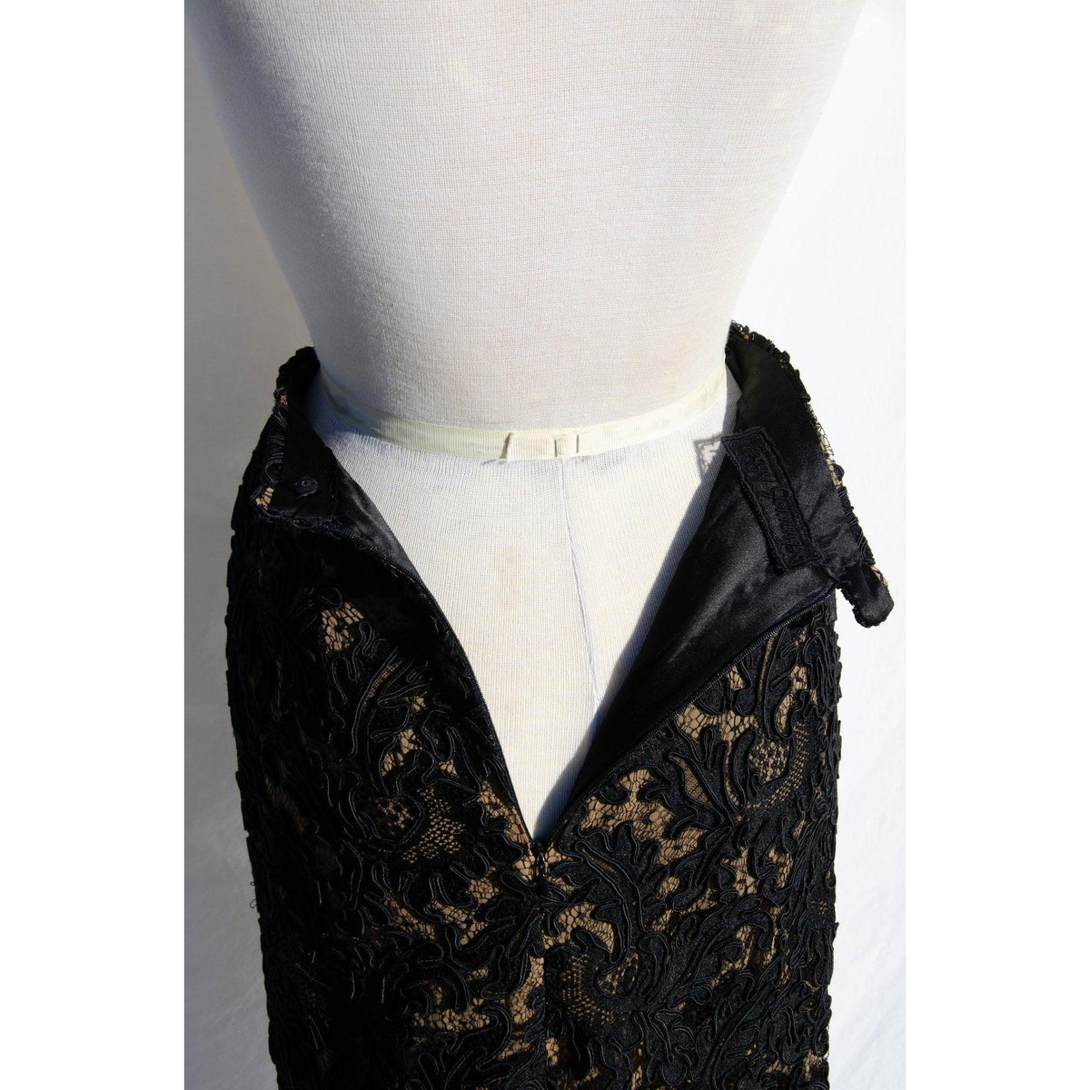 PENNY JENNINGS Vintage Black Silk Lace Skirt | Size M-L - theREMODA