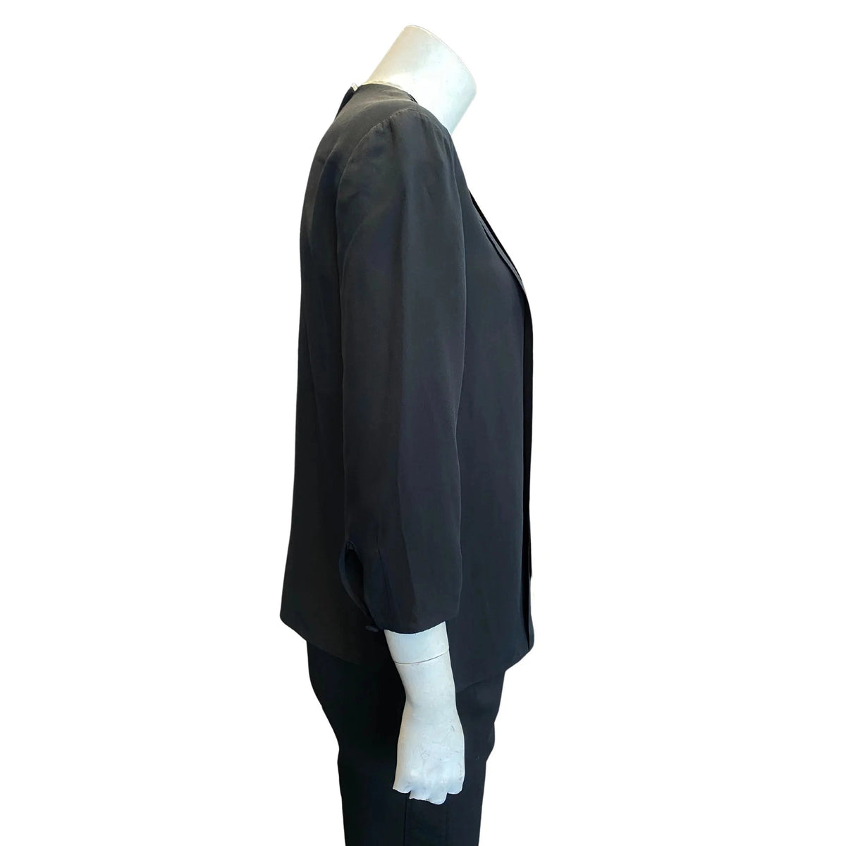 Pre-Owned PRADA Silk Back Button Blouse | XS - IT 38 - US 2 - theREMODA