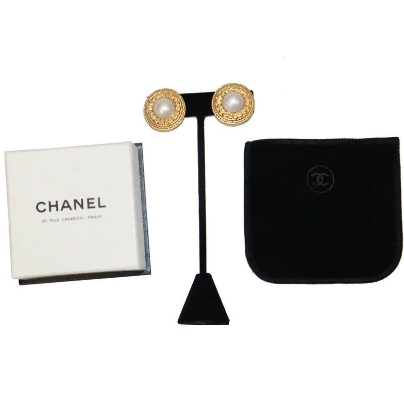 Pre-loved  CHANEL Round Faux Pearl Gold-tone Plated Metal Clip on Earrings Circa 1980s - theREMODA