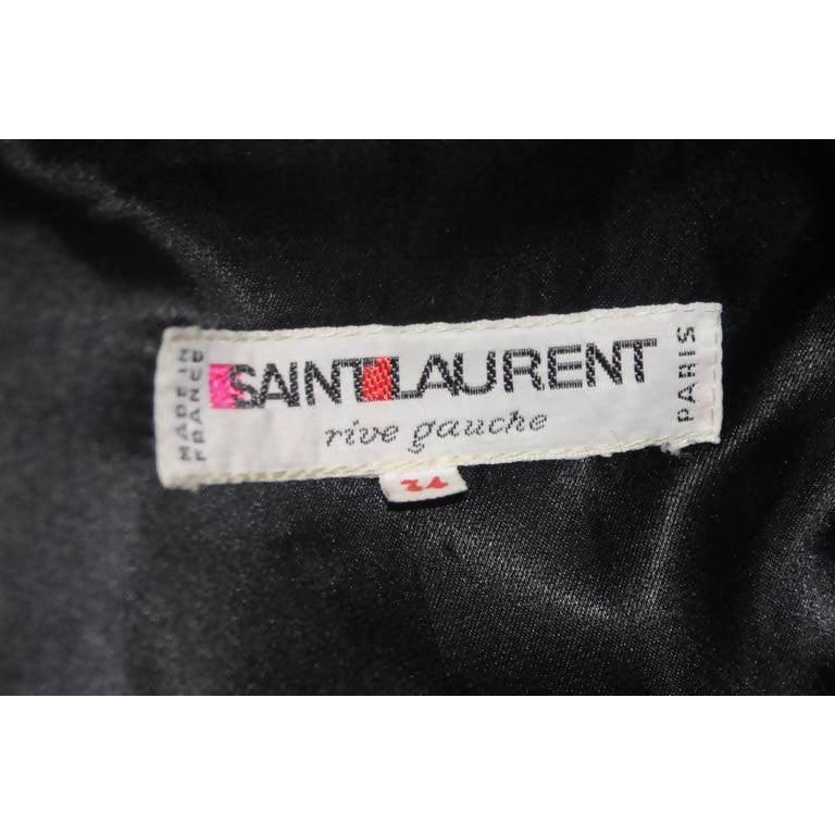 Pre-loved YVES SAINT LAURENT Black Cashmere Coat | Size L - theREMODA