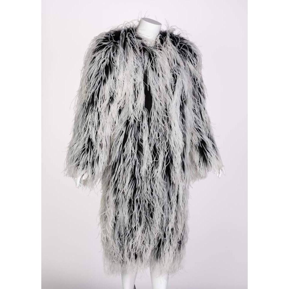 Pre-loved YVES SAINT LAURENT White & Black Ostrich Feather Coat | Size M/L - theREMODA