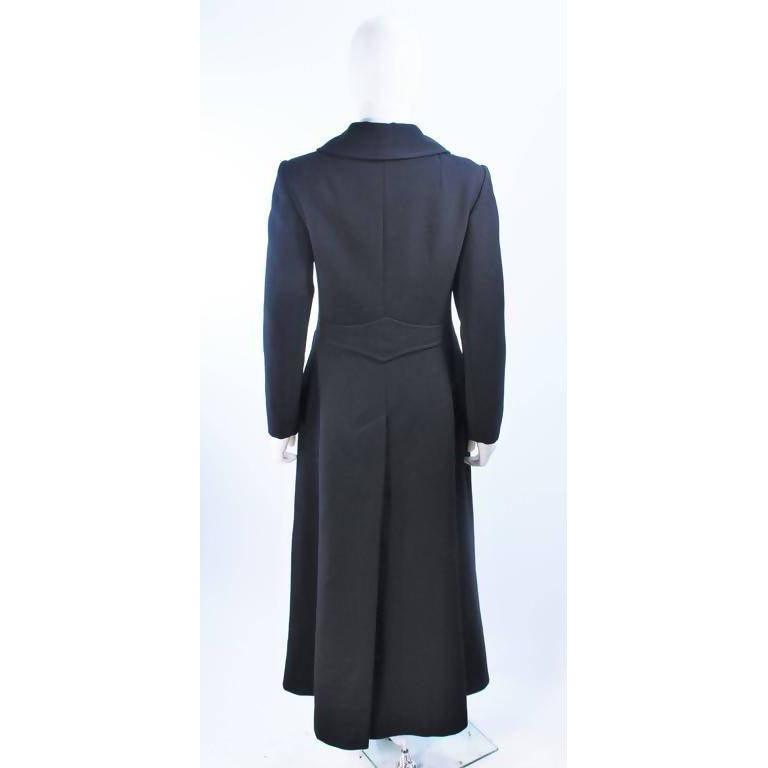 Pre-Owned ALTON LEWIS Black Full Length Tailored Double Breasted Wool Coat | US 4-6 - theREMODA