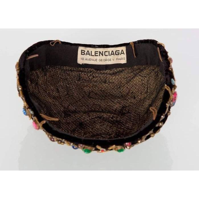 Pre-Owned BALENCIAGA Black Velvet Jewel Toque Hat | OS - theREMODA