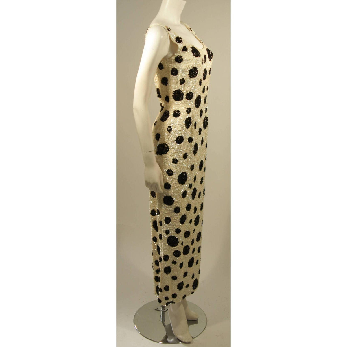 Pre-Owned Black & White Polka Dot Iridescent Sequin Gown | Size 27 - theREMODA