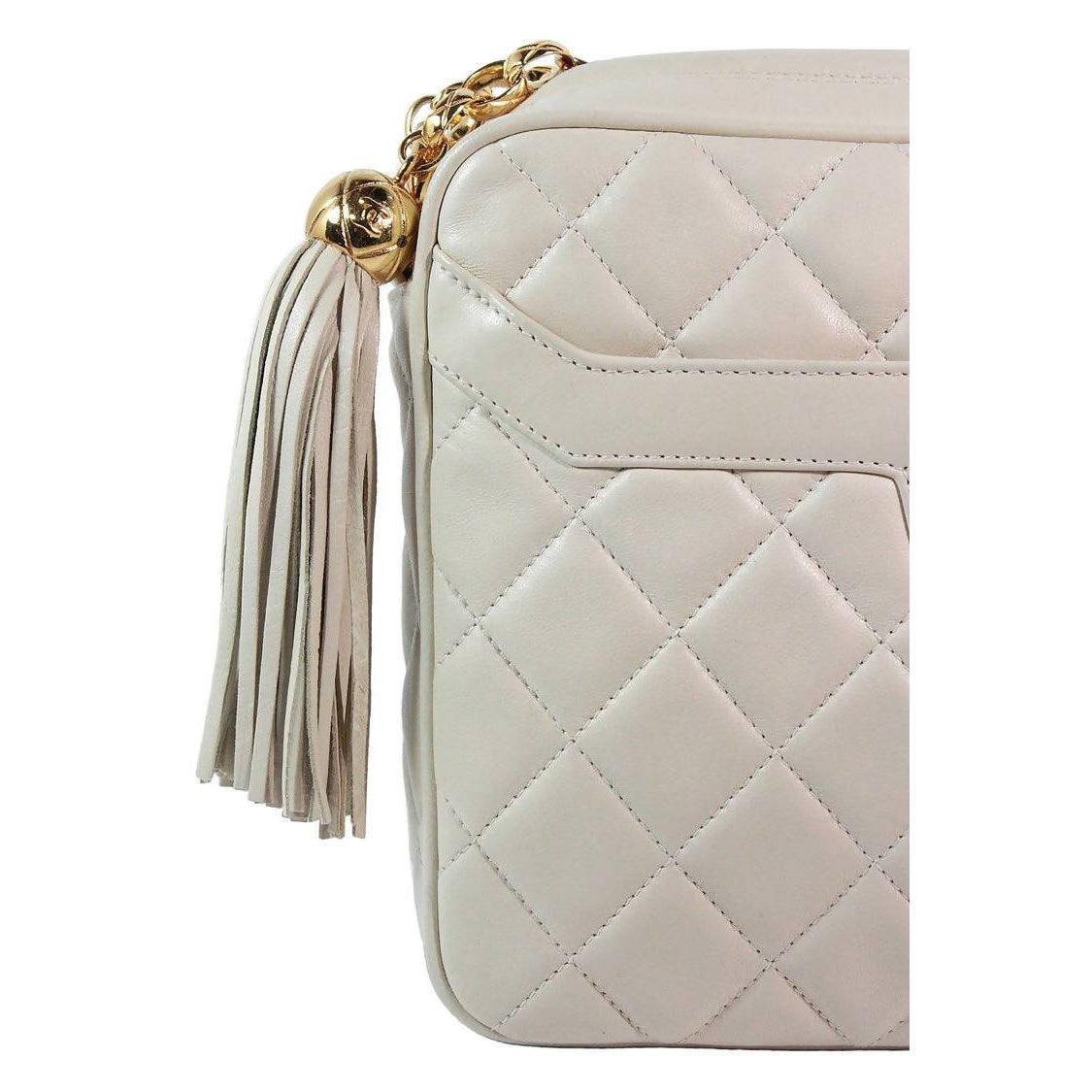 Pre-owned CHANEL Cream Leather Quilted Leather Crossbody Bag - theREMODA