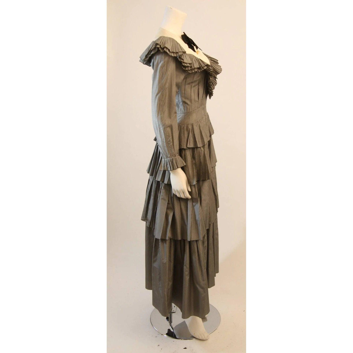 Pre-Owned CHANEL Edwardian Tiered Ruffle Gingham Gown with Black Bow | Size XS - theREMODA