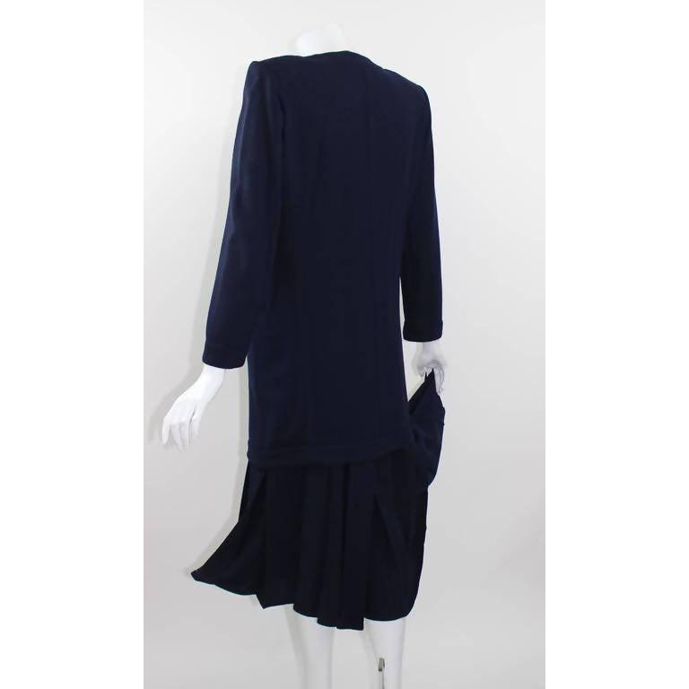 Pre-Owned CHLOE Navy Blue Wool Crepe Jacket and Pleated Culottes & Gaucho Pants Ensemble | Size S/M - theREMODA