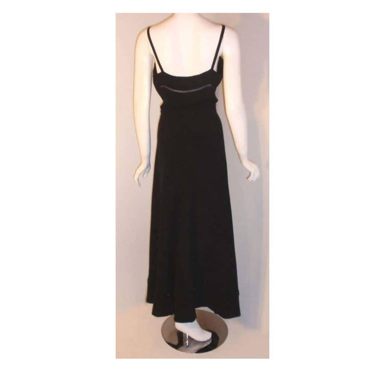 Pre-Owned CHRISTIAN DIOR 1970's Two-Piece Black Gown w/ Shawl | Size 28 - theREMODA