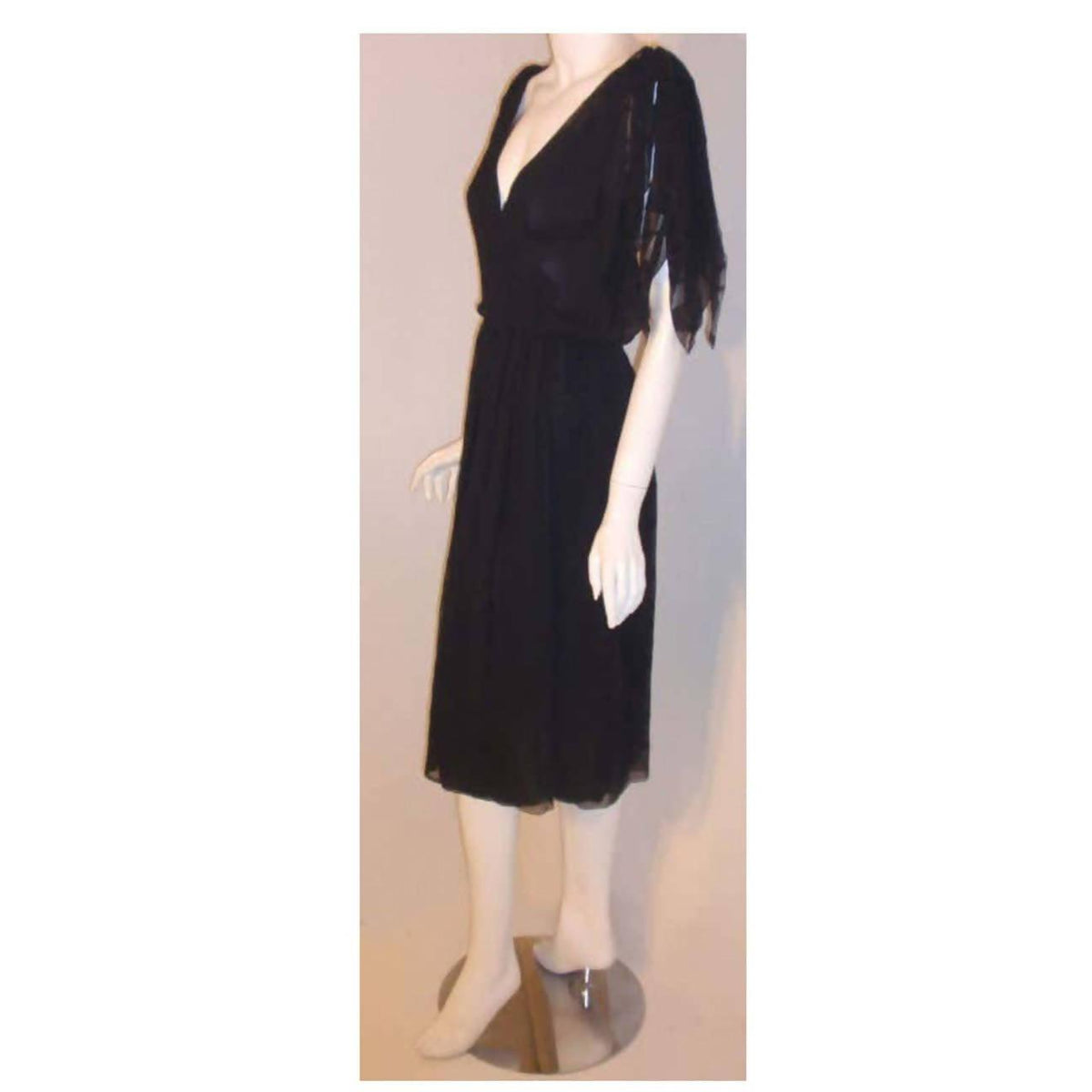 Pre-Owned CHRISTIAN DIOR 1980's Navy Layered Chiffon Dress | Size 28 - theREMODA