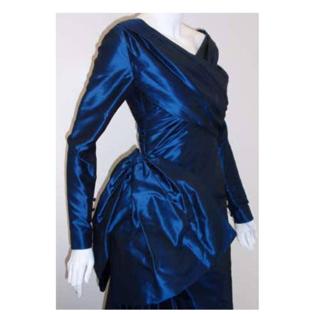 Pre-Owned CHRISTIAN DIOR Vintage 1988 Long Blue Gown | Size 27 - theREMODA
