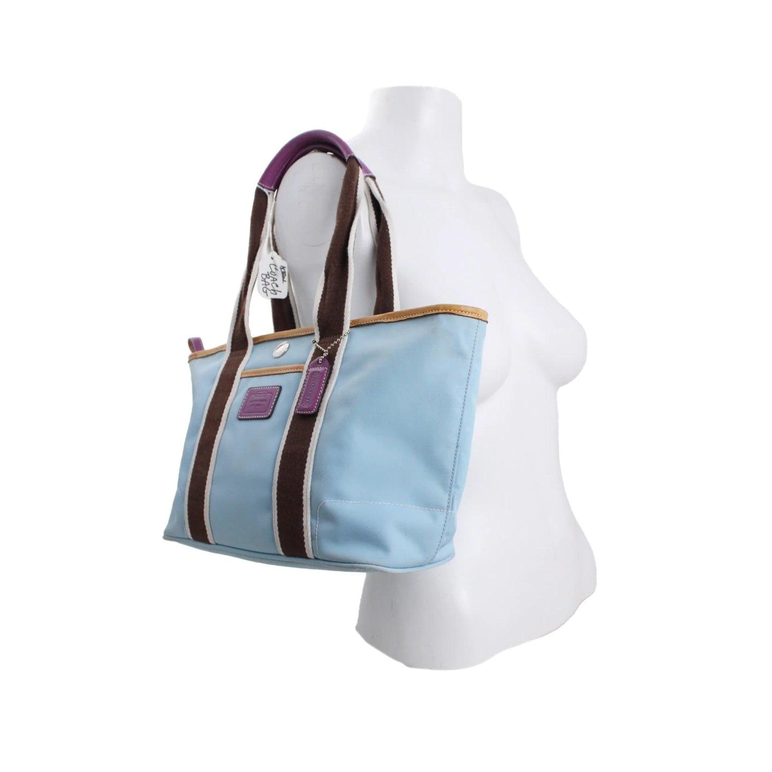 Light blue coach shoulder bag deals