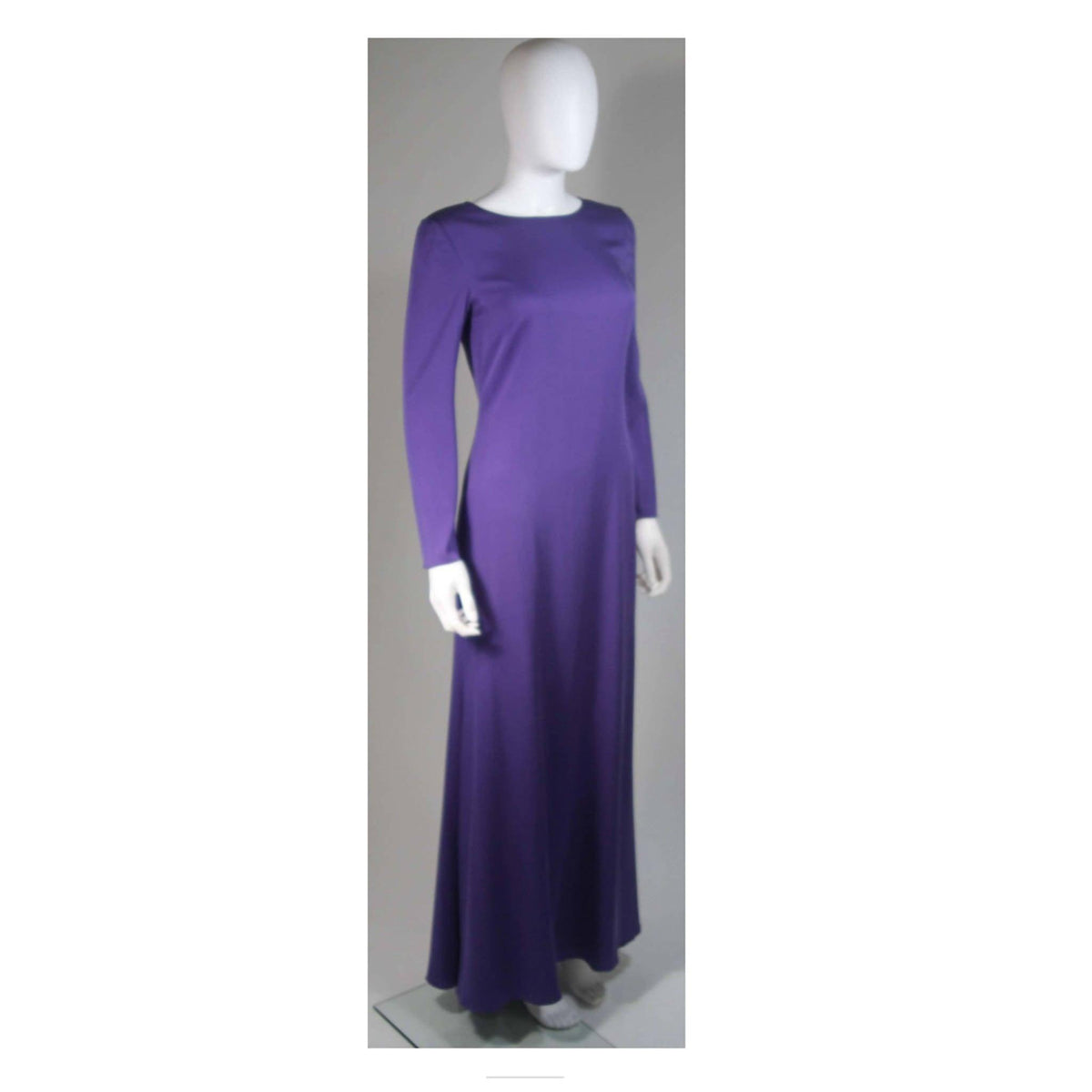Pre-Owned EMILIO PUCCI Purple Silk Gown with Open Back | Size M - theREMODA