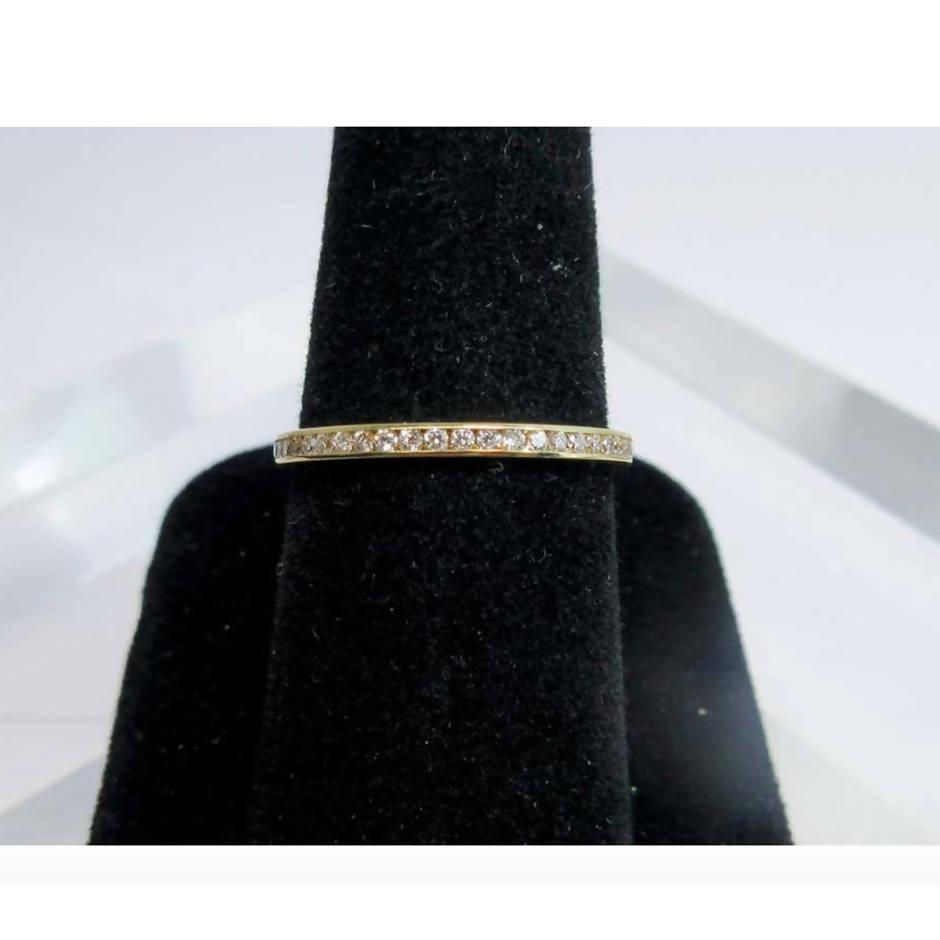 Pre-Owned FRED 18K Yellow Gold Diamond Eternity Band | Size 7 - theREMODA
