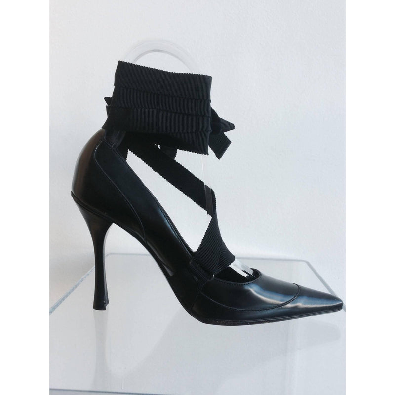 Pre-owned GUCCI Black Pumps With Ribbon Detail | Size US 7 - EU 37 - theREMODA