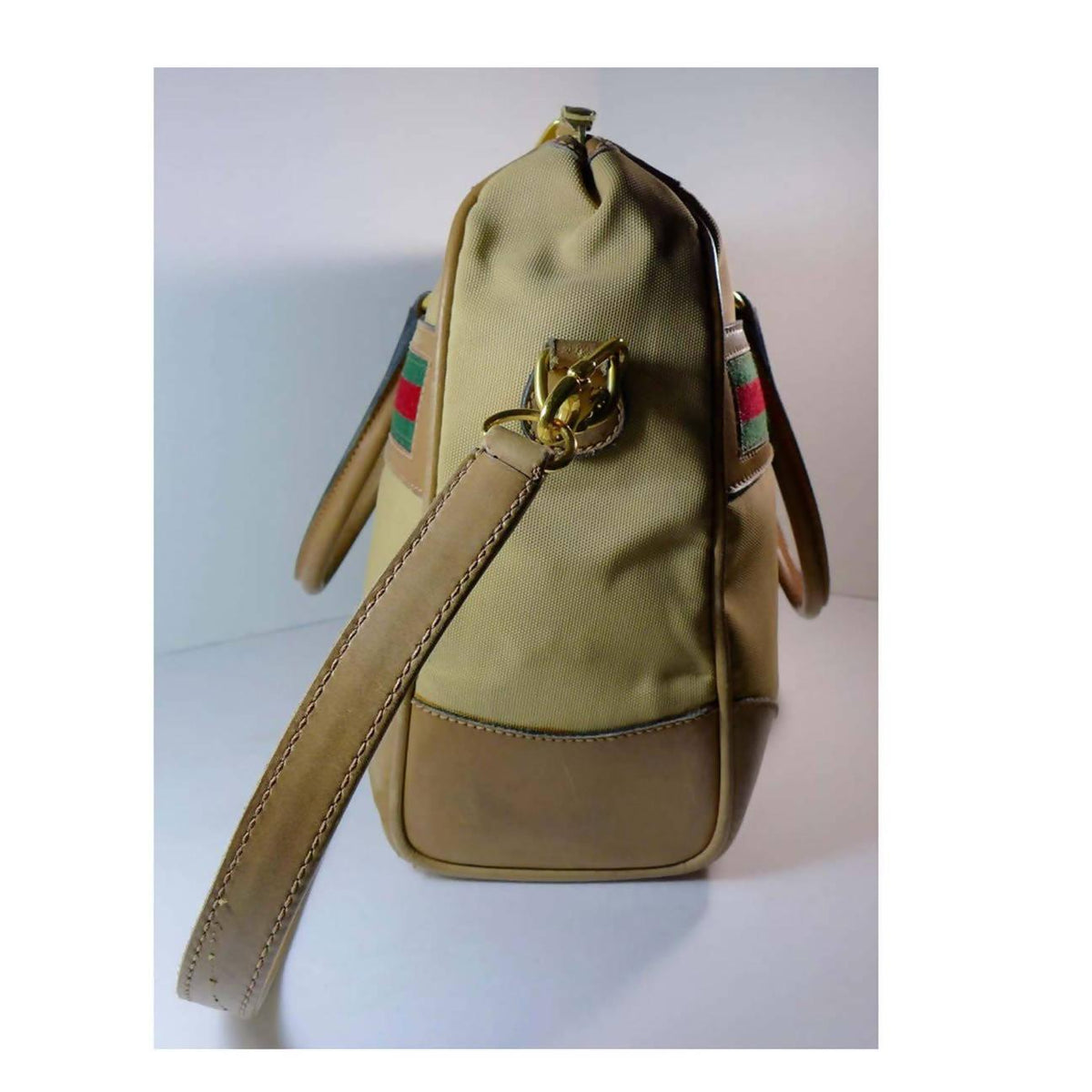 Pre-owned GUCCI Tan Leather and Canvas Shoulder Bag - theREMODA