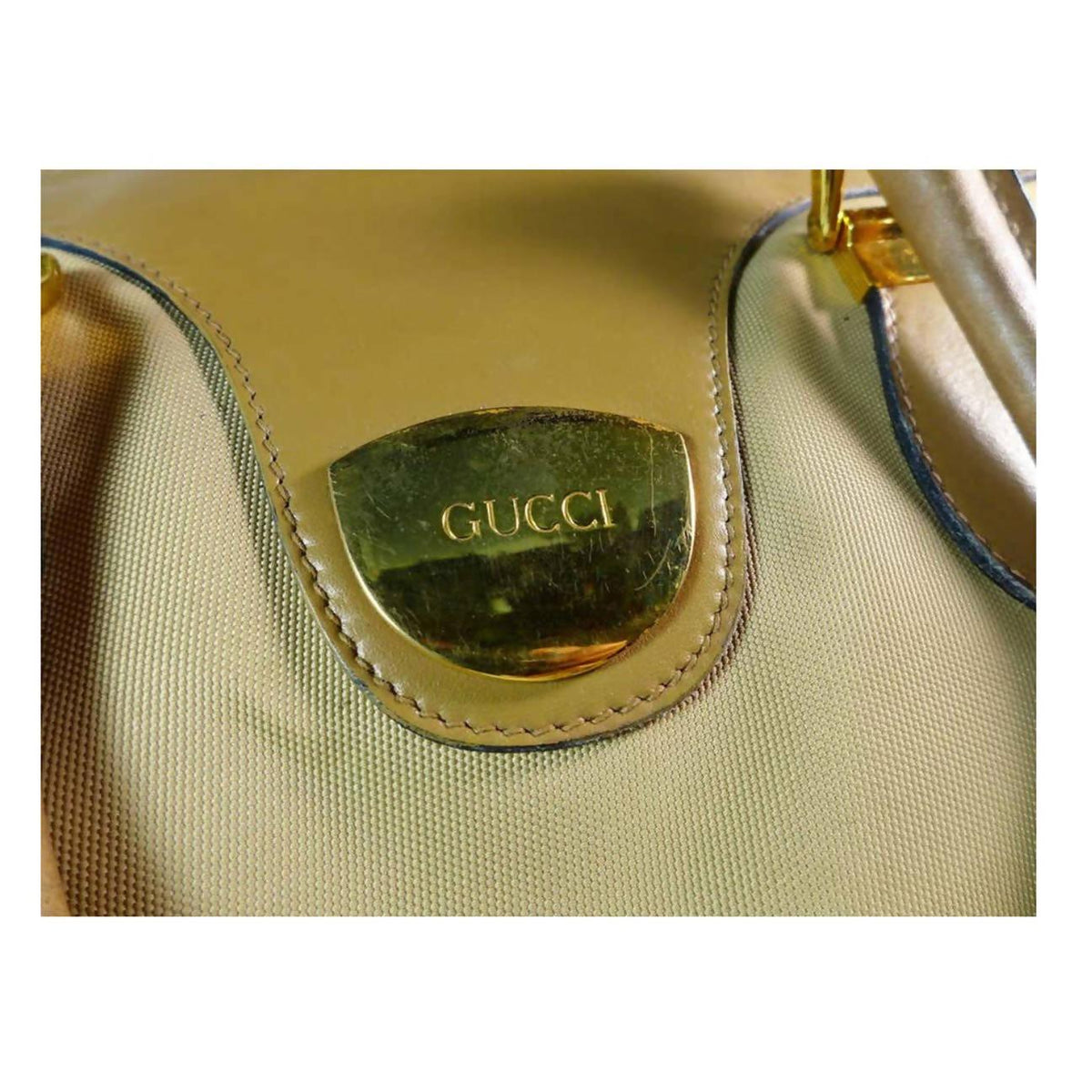 Pre-owned GUCCI Tan Leather and Canvas Shoulder Bag - theREMODA