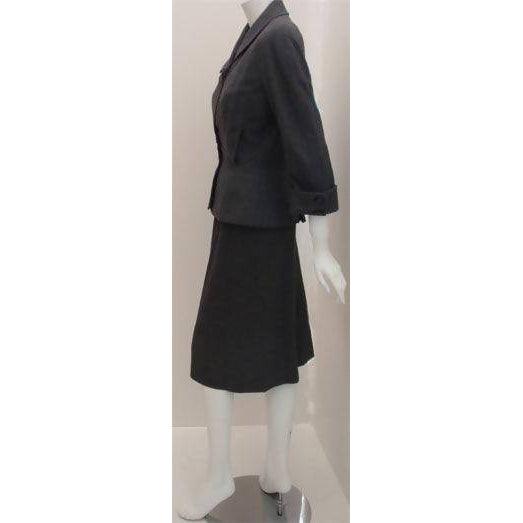 Pre-Owned HATTIE CARNEGIE Grey Wool Fitted Jacket Skirt Set | Size 26 - theREMODA