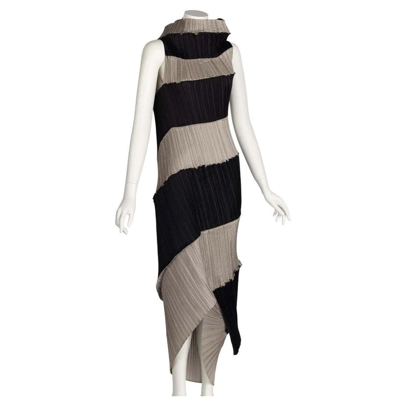 Pre-owned ISSEY MIYAKE 1990 Black & Beige Striped Pleated Spiral Dress - theREMODA