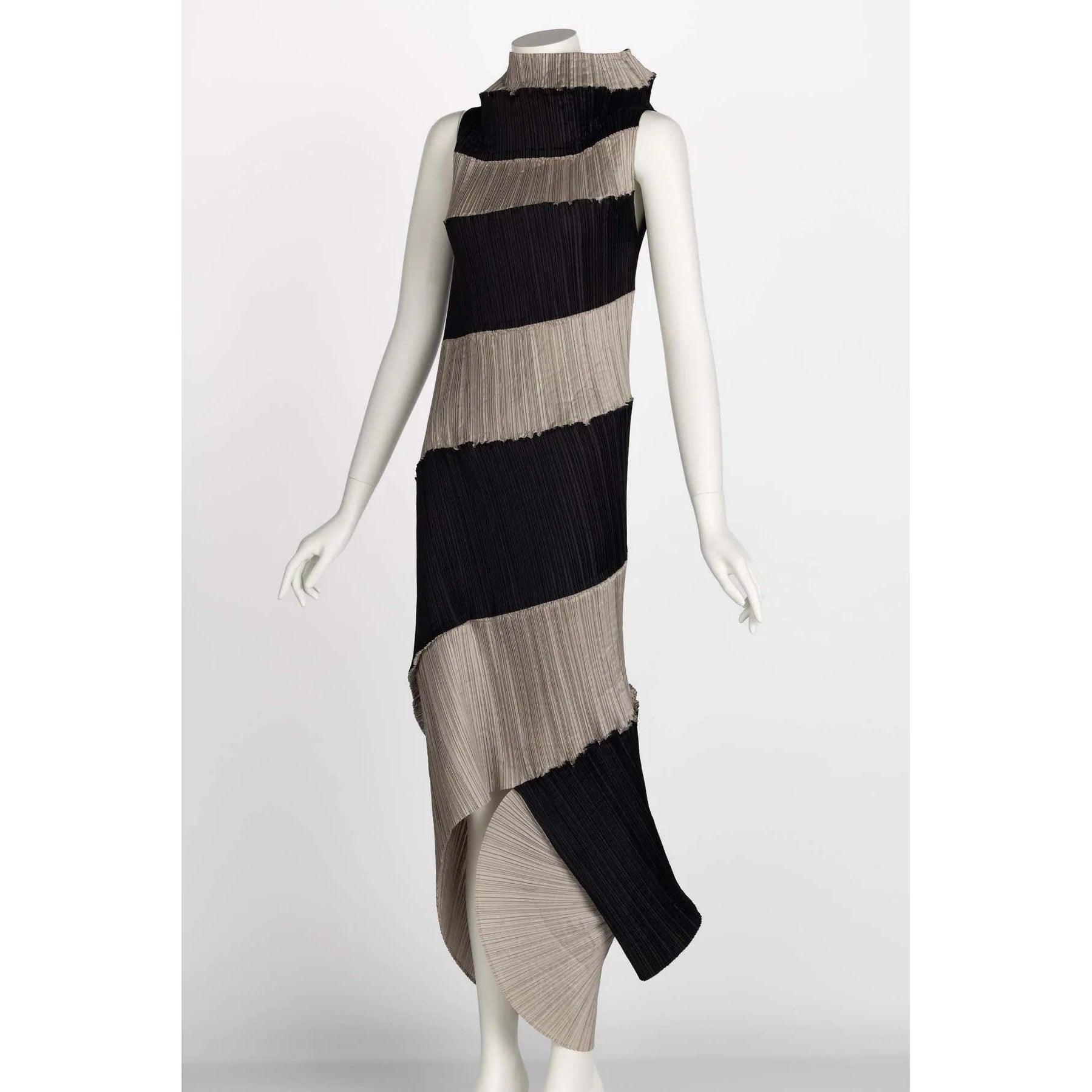 ISSEY MIYAKE 1990 Black & Beige Striped Pleated Spiral Dress
