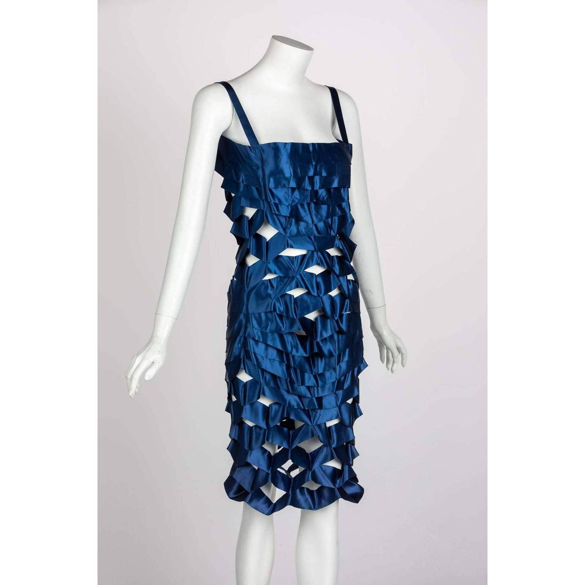 Pre-Owned ISSEY MIYAKE Blue Satin Ribbon Cage Dress | Size S - theREMODA