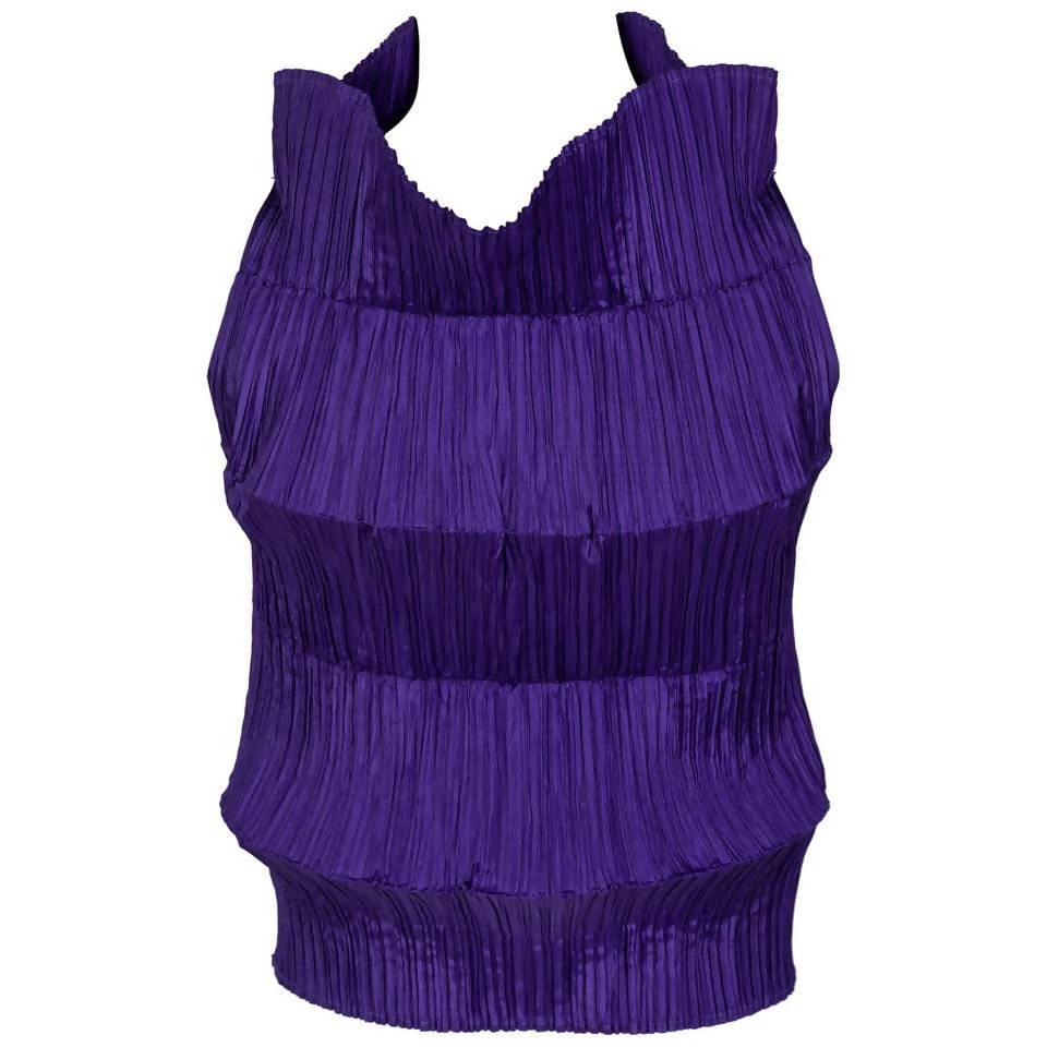 Pre-Owned ISSEY MIYAKE Pleated Purple Top | Size XS/S - theREMODA