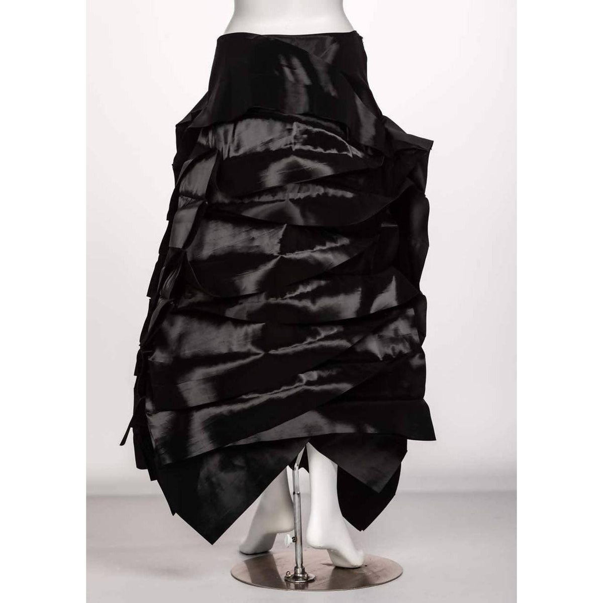 Pre-Owned JUNYA WATANABE Black Avant Garde Sculptural Skirt | Size M - theREMODA