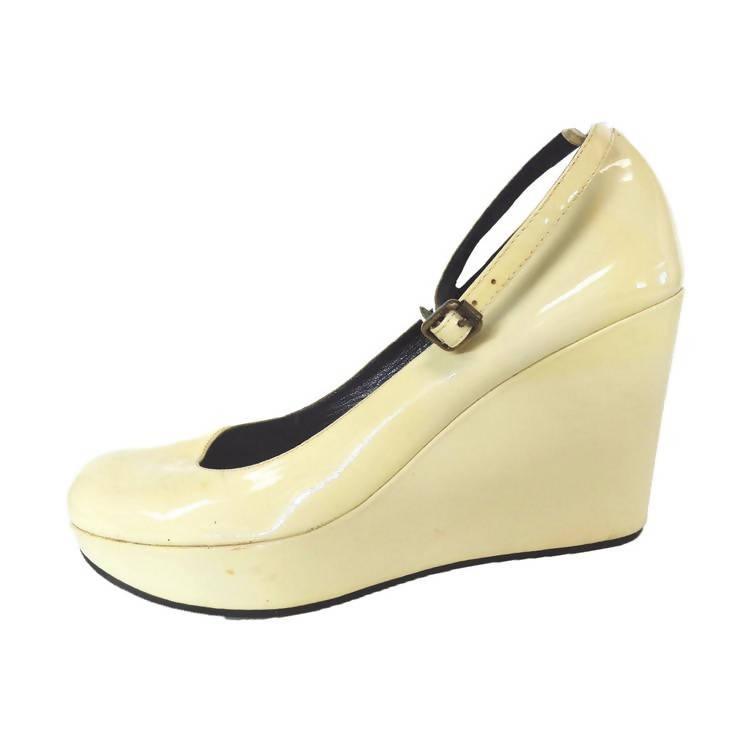 Pre-owned MARC JACOBS Off-White Patent Leather Wedges | Size US 9 - EU 39 - theREMODA