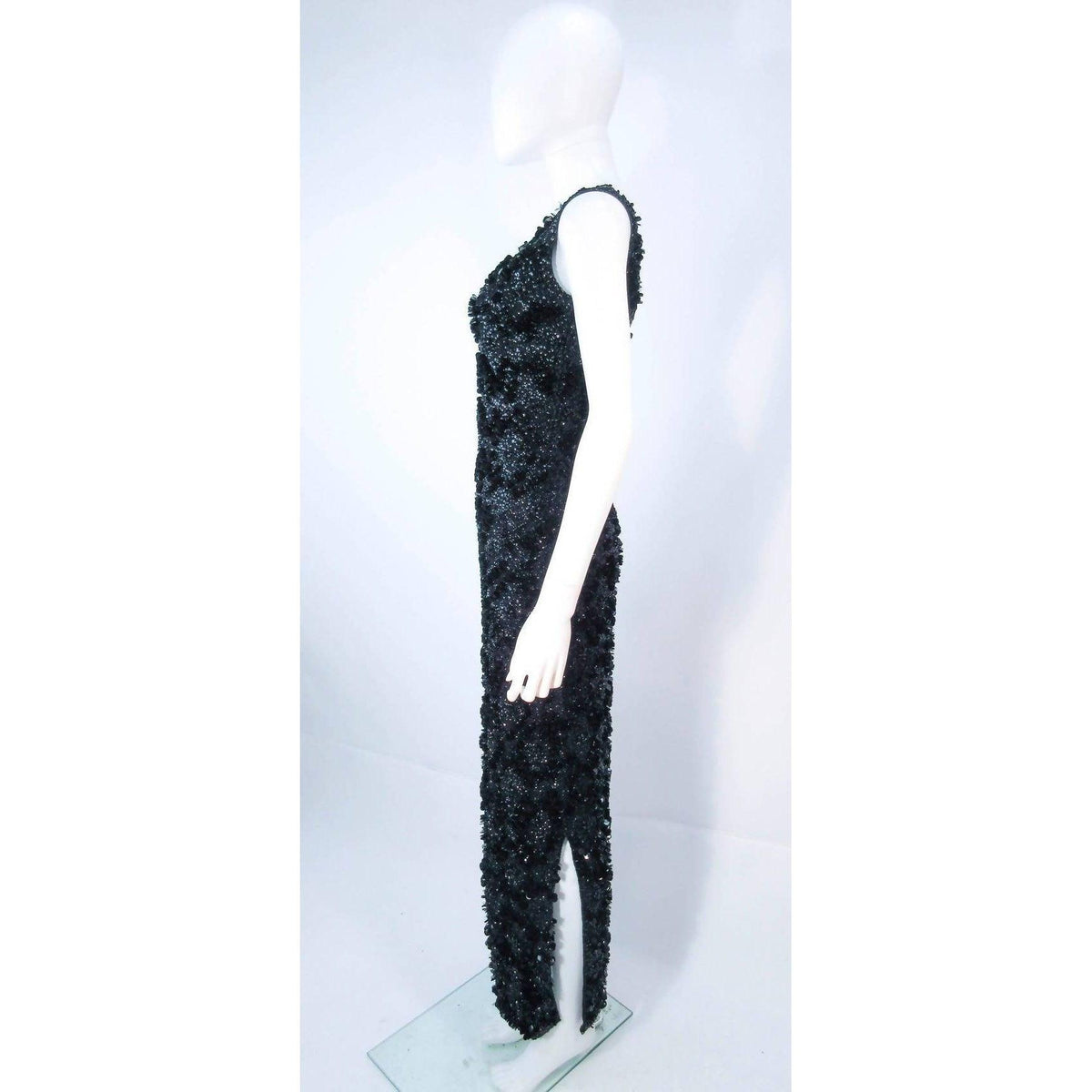 Pre-Owned MISS RUTH Beaded Wool Sequin Gown | Size S - theREMODA