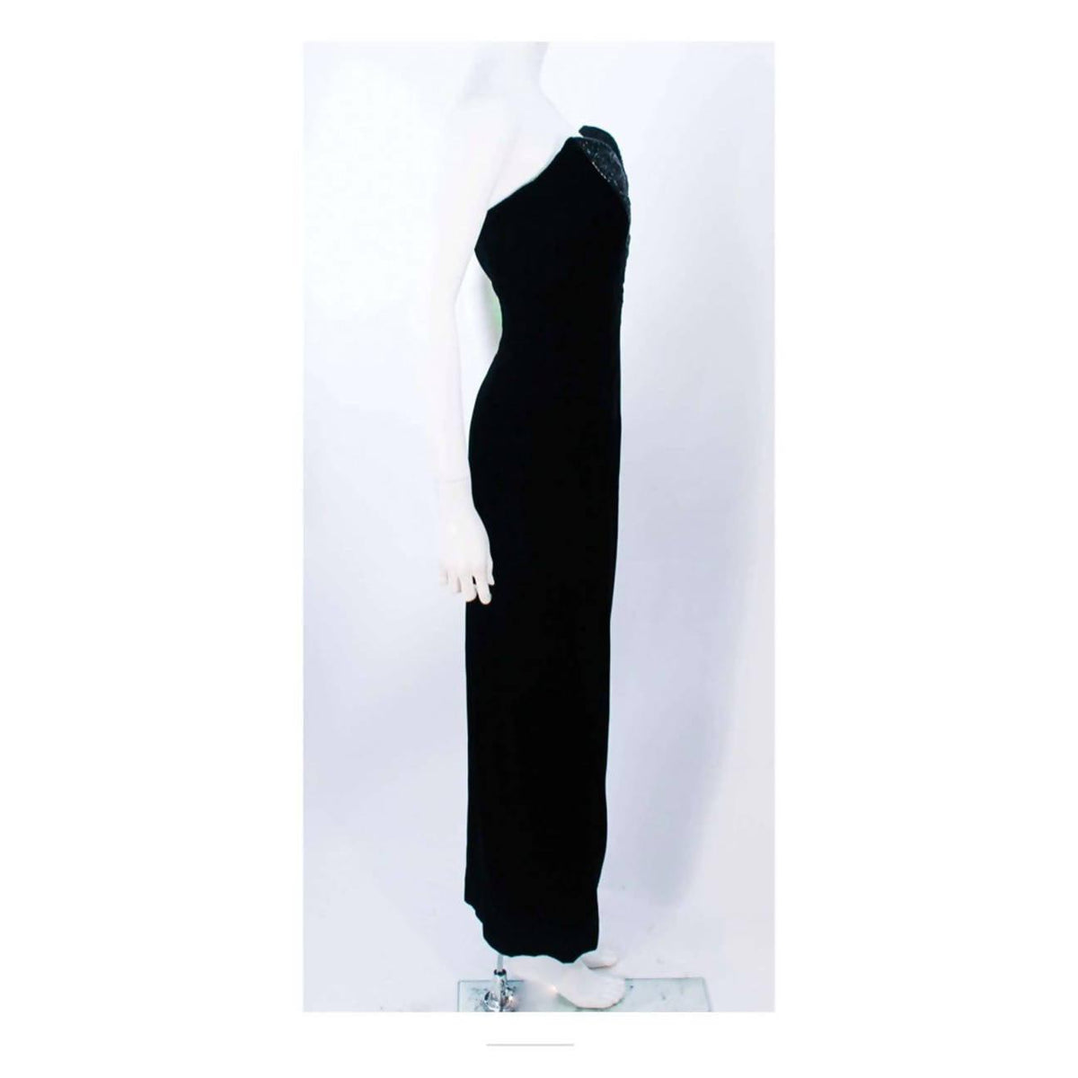 Pre-Owned OLEG CASSINI Black Velvet Strapless Beaded Gown | US 8/10 - theREMODA