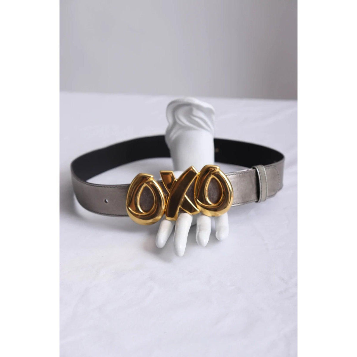 Pre-Owned PALOMA PICASSO 80's Gold OXO Belt - theREMODA