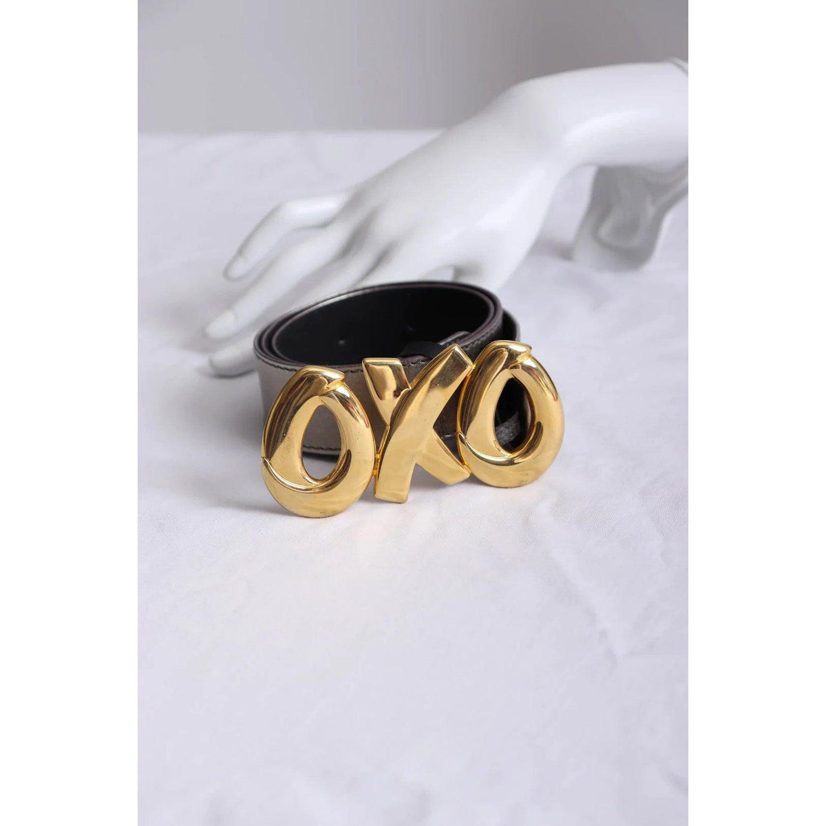 Pre-Owned PALOMA PICASSO 80's Gold OXO Belt - theREMODA