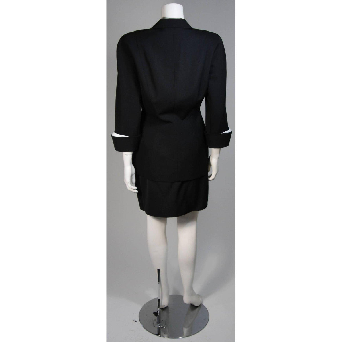 THIERRY MUGLER Black & White Skirt Suit Set | Size 42 - theREMODA