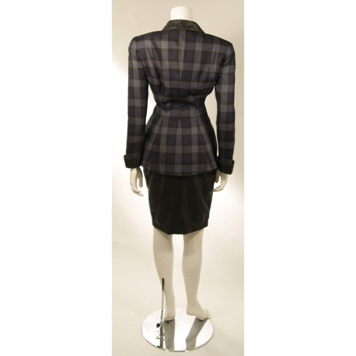THIERRY MUGLER Navy and Grey Plaid Skirt Suit Set | Size 38 - theREMODA