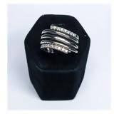 Vintage 14K White Gold and Diamond Accent Spiral Ring - theREMODA